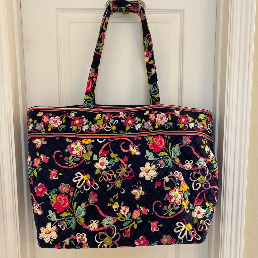 Large Vera Bradley tote